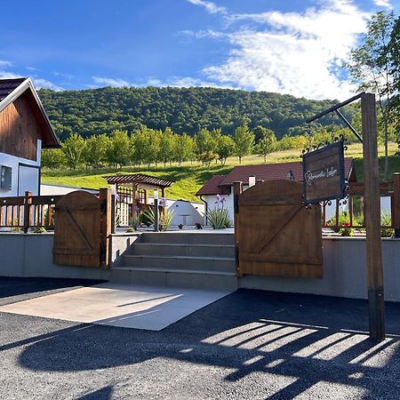 Romantic Lodge Banja Luka Ngoại thất bức ảnh
