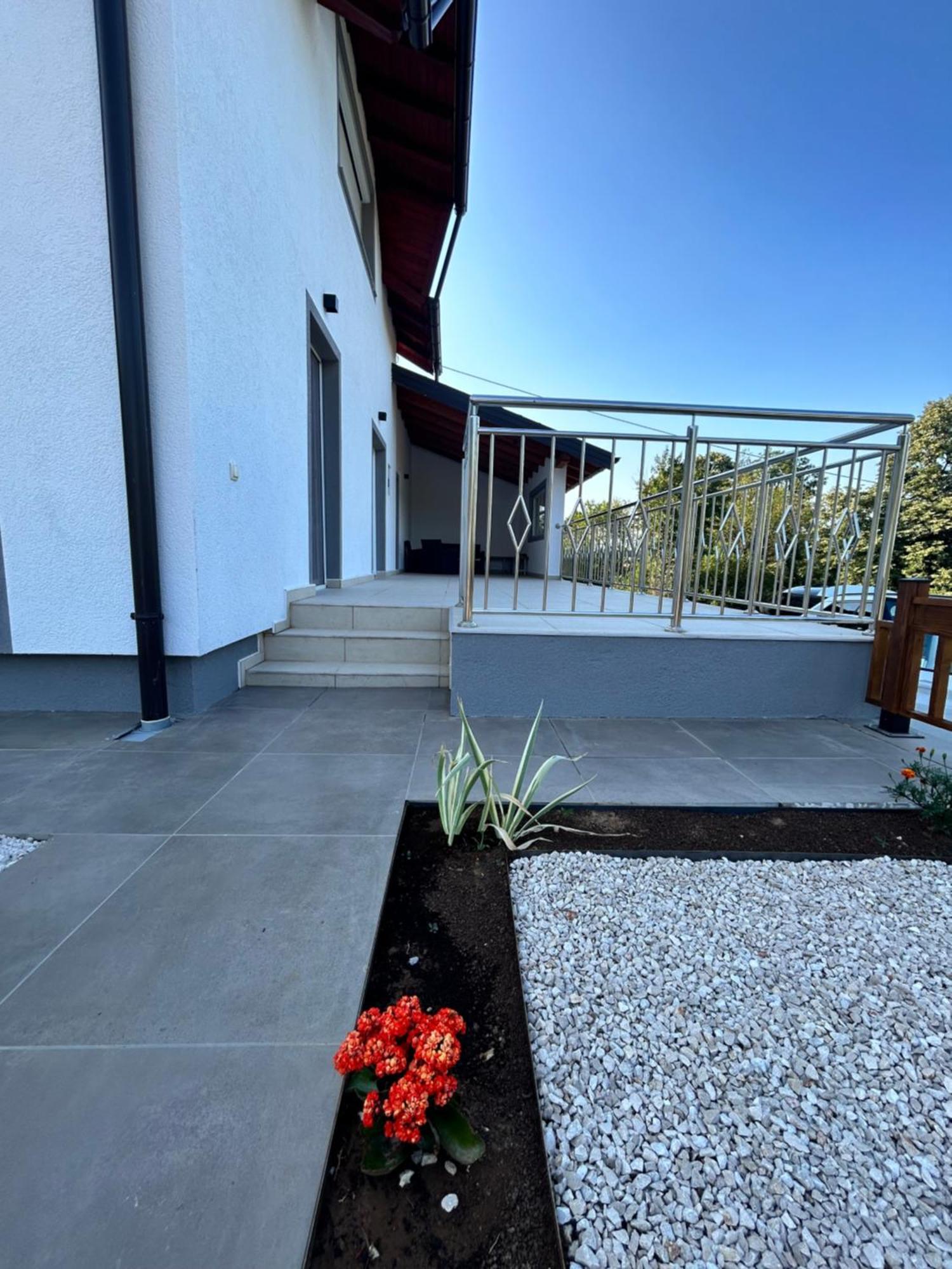Romantic Lodge Banja Luka Ngoại thất bức ảnh