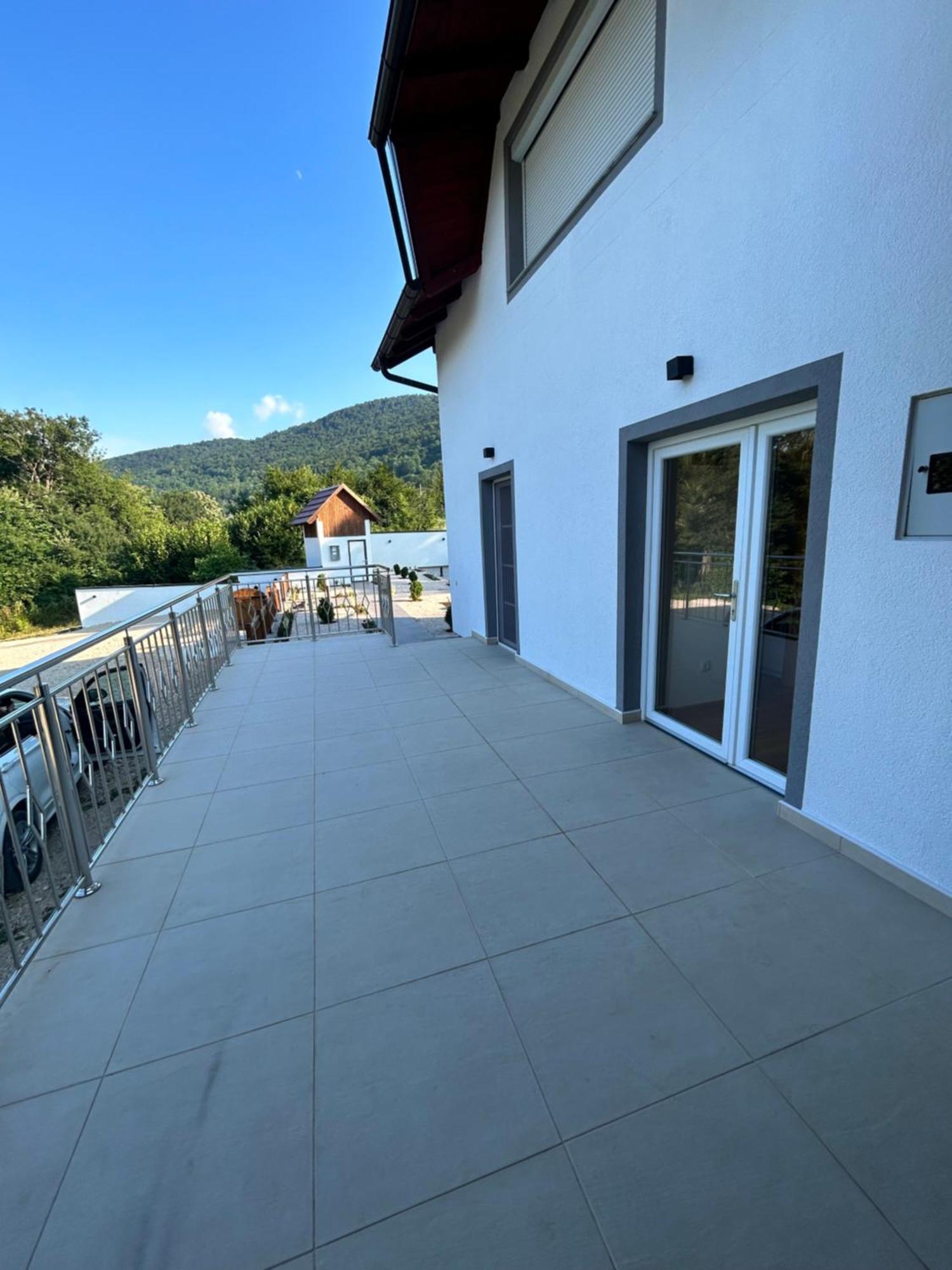 Romantic Lodge Banja Luka Ngoại thất bức ảnh