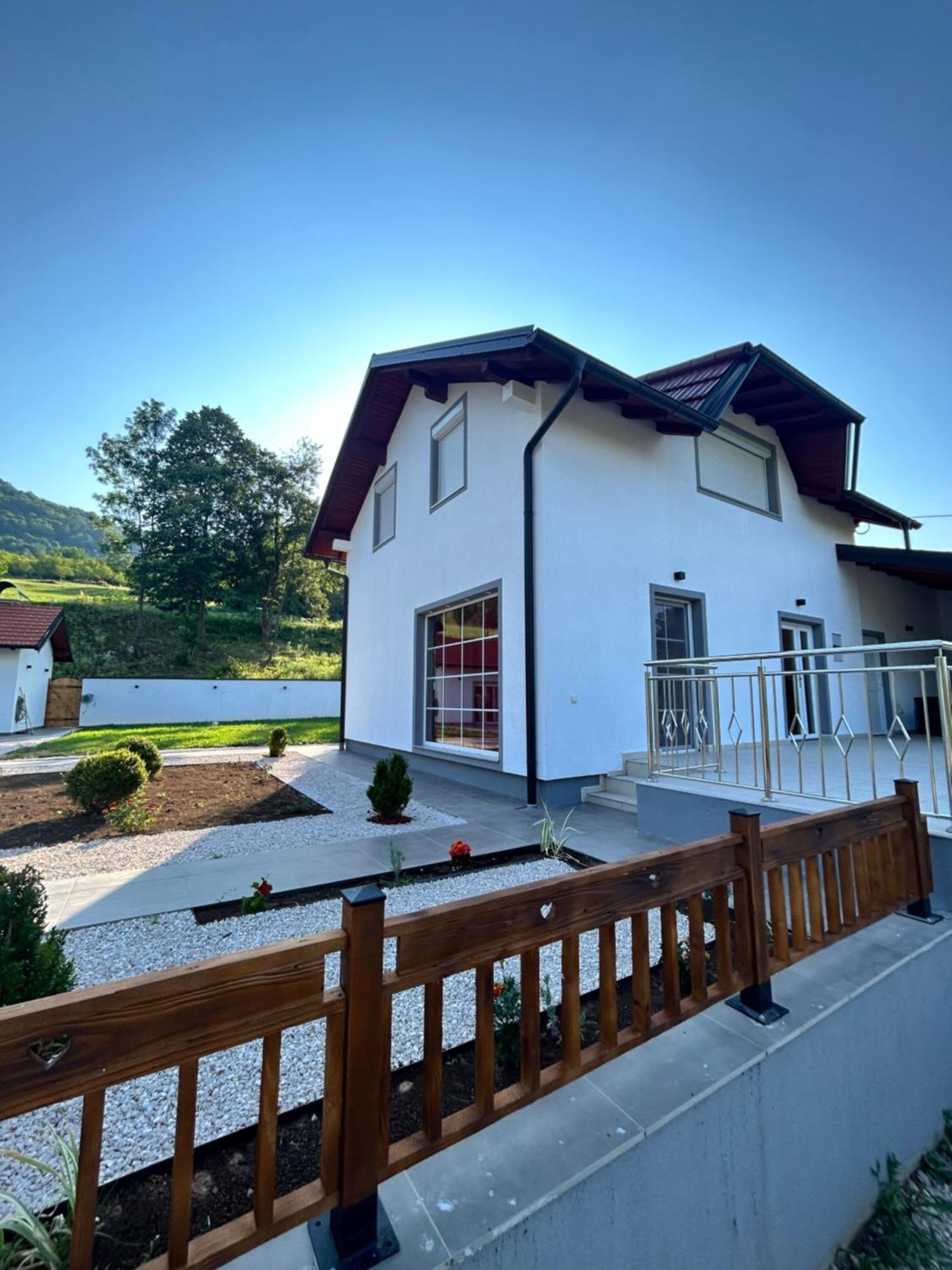 Romantic Lodge Banja Luka Ngoại thất bức ảnh