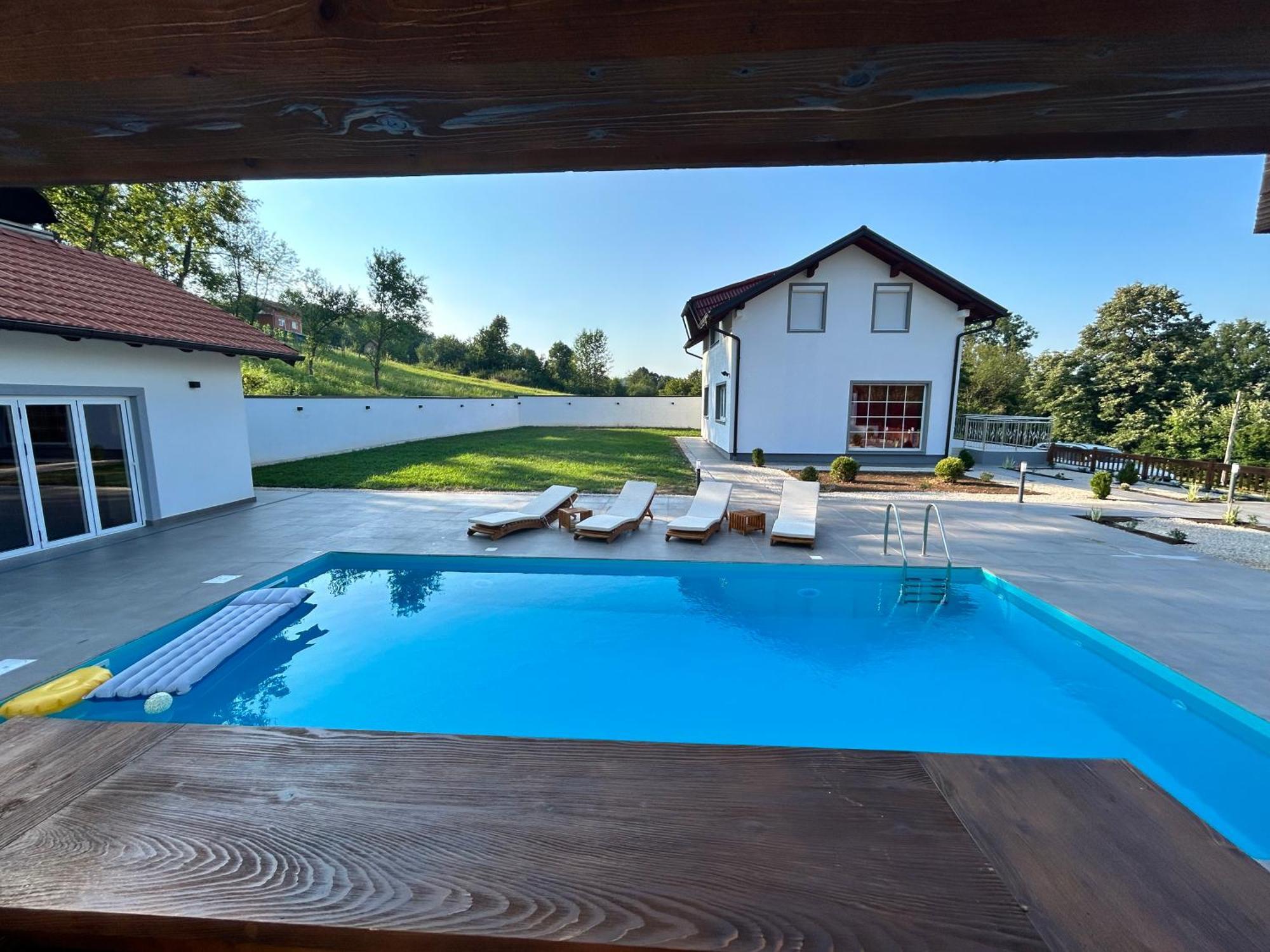 Romantic Lodge Banja Luka Ngoại thất bức ảnh