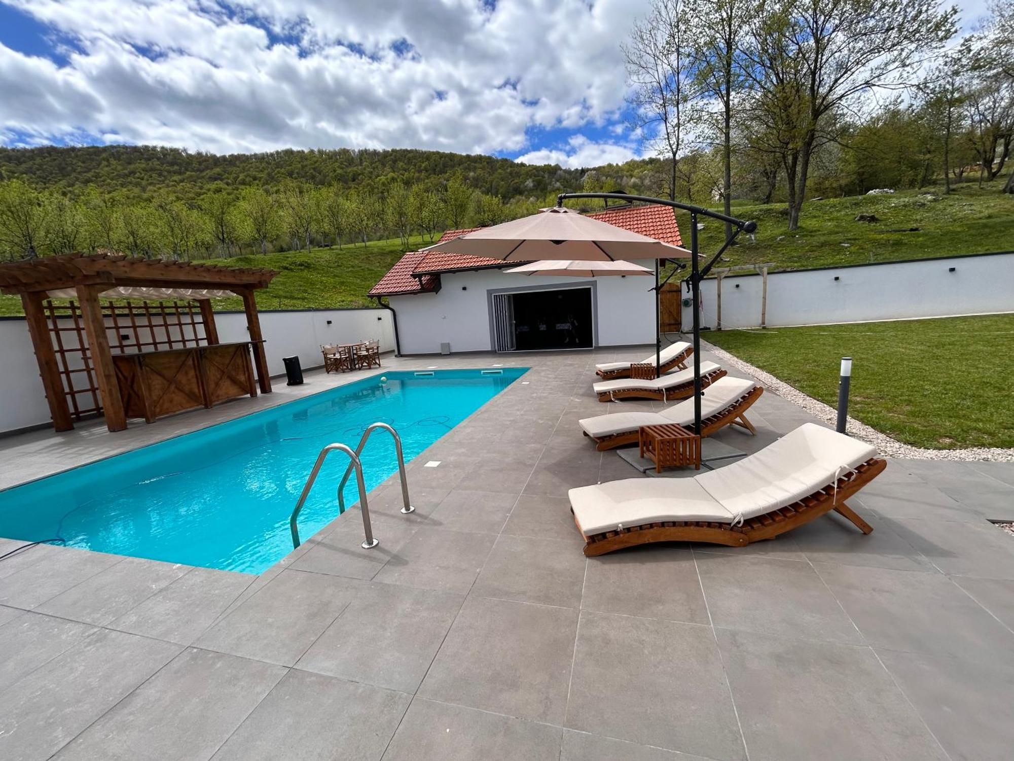 Romantic Lodge Banja Luka Ngoại thất bức ảnh